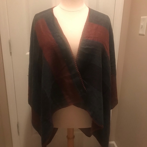 Reversible Wrap, One Size - Picture 6 of 7